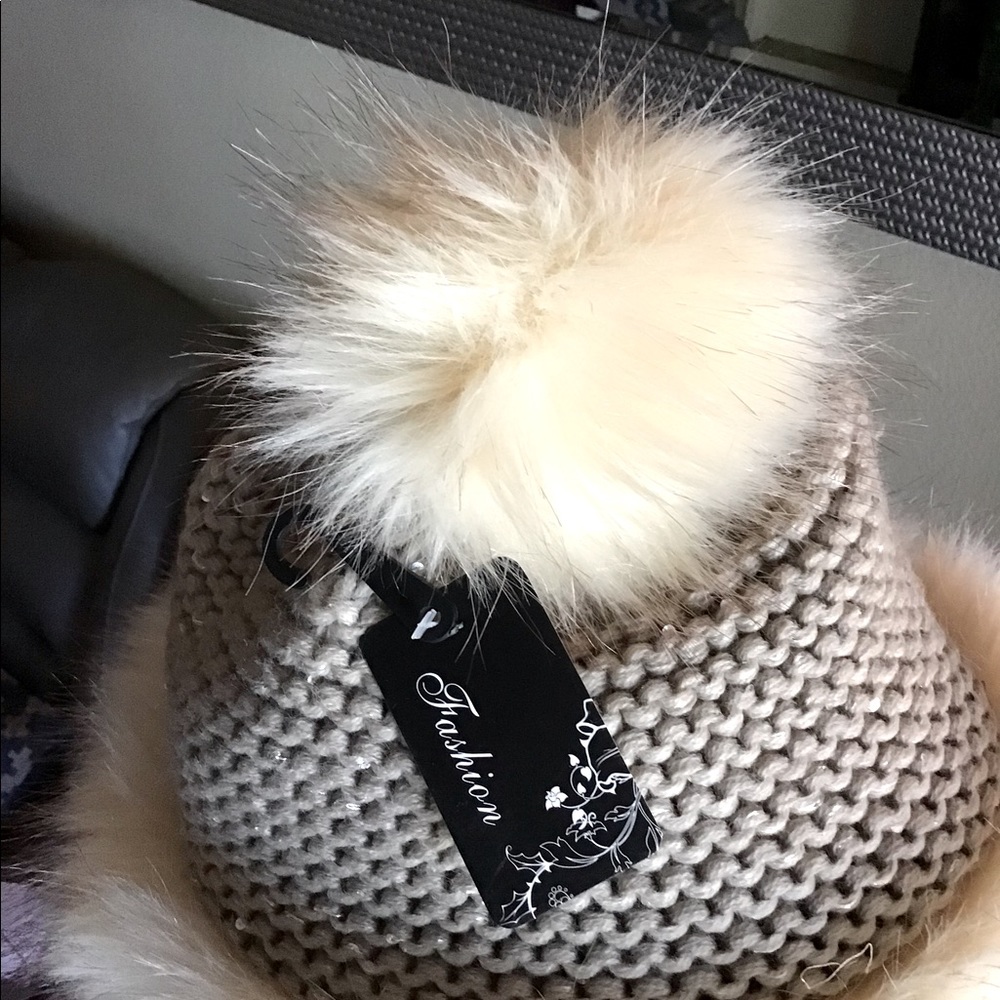 Fashion - Picture 2 of 5